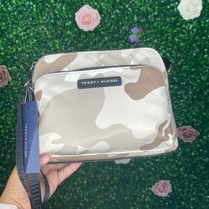 Tommy Hilfiger Purse